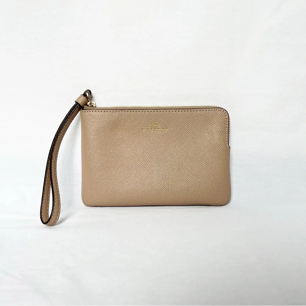 Coach Corner Zip Wristlet